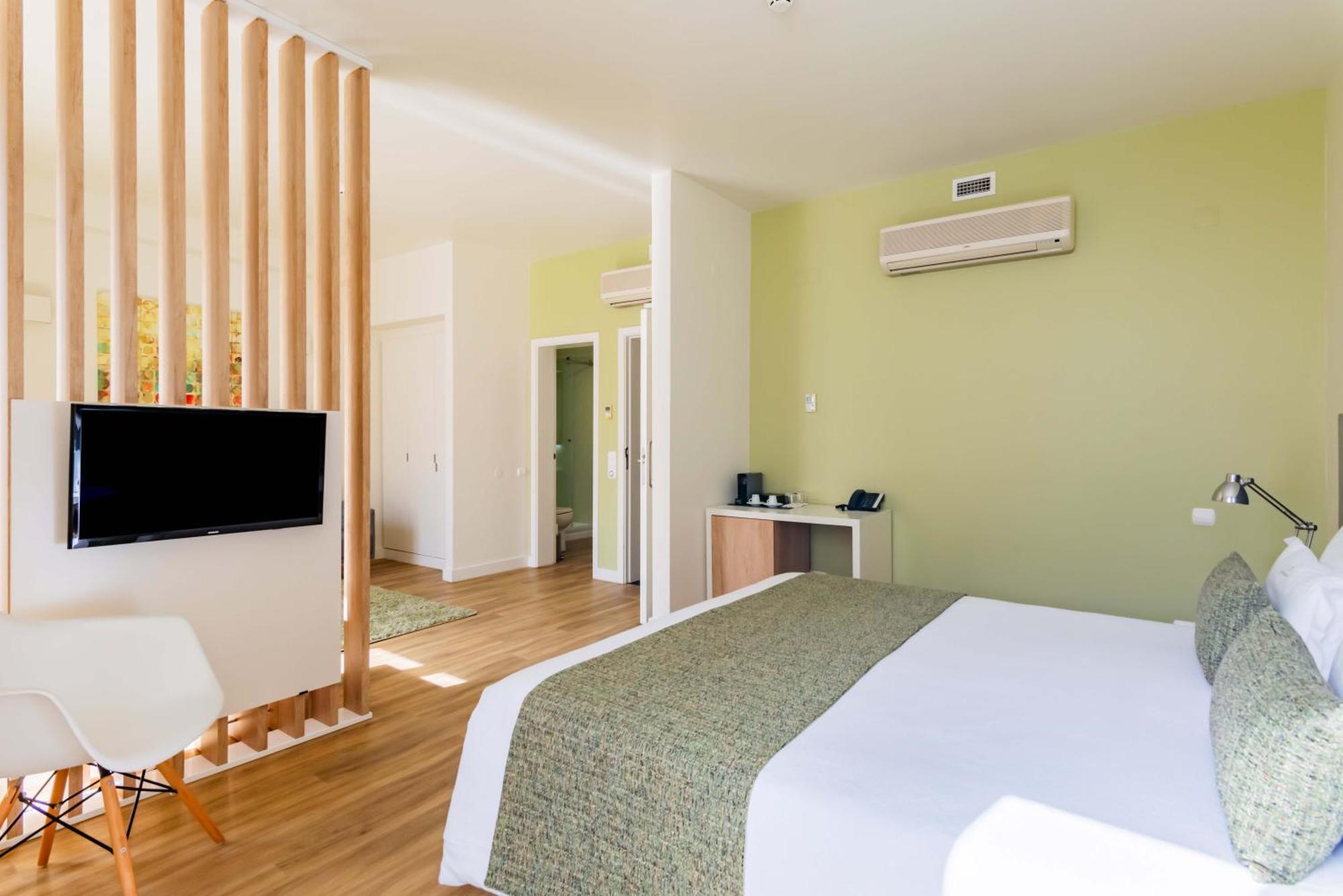 Porta da Arrábida Suites Palmela Habitación foto