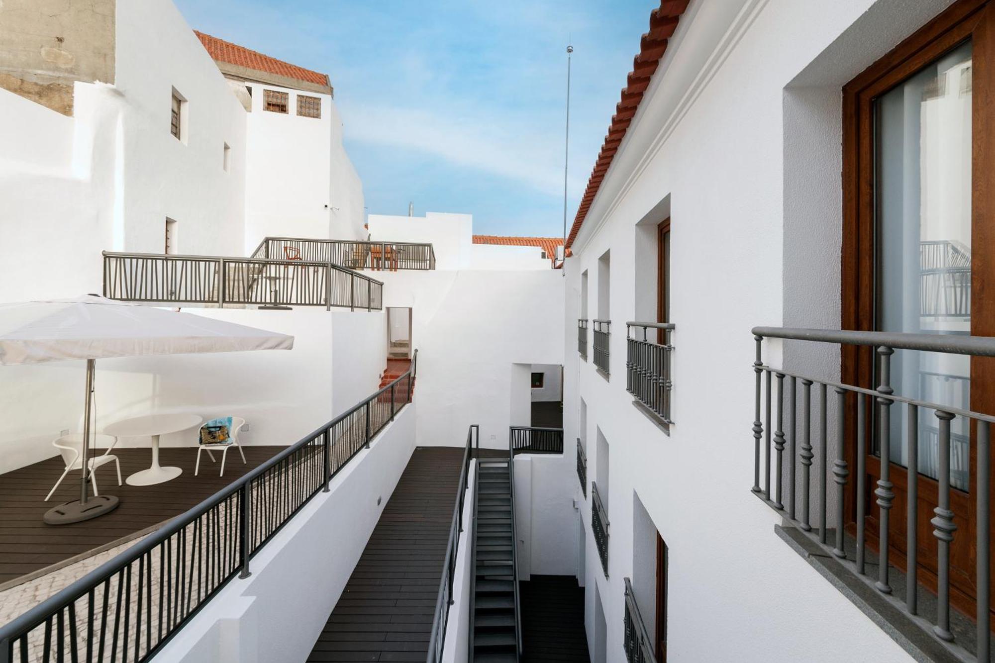 Porta da Arrábida Suites Palmela Exterior foto